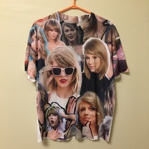 Taylor Swift Shirt - Size: aprox XL